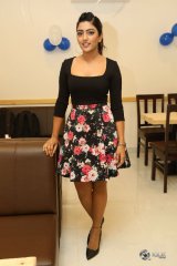 Eesha Rebba New Photos